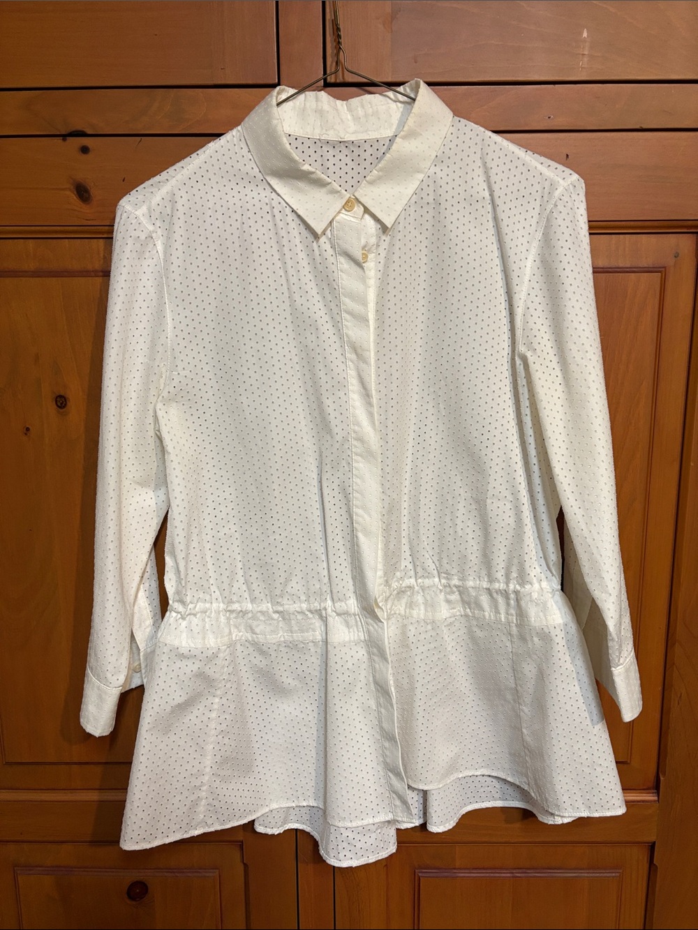 Women's AKRIS White Eyelet Button-Down Peplum Shirt